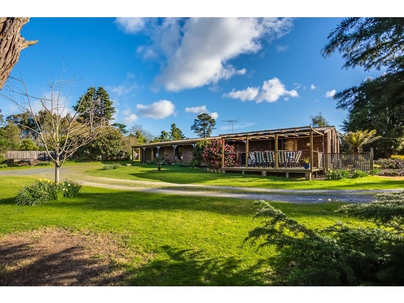166 Main Road, Exeter TAS 7275
