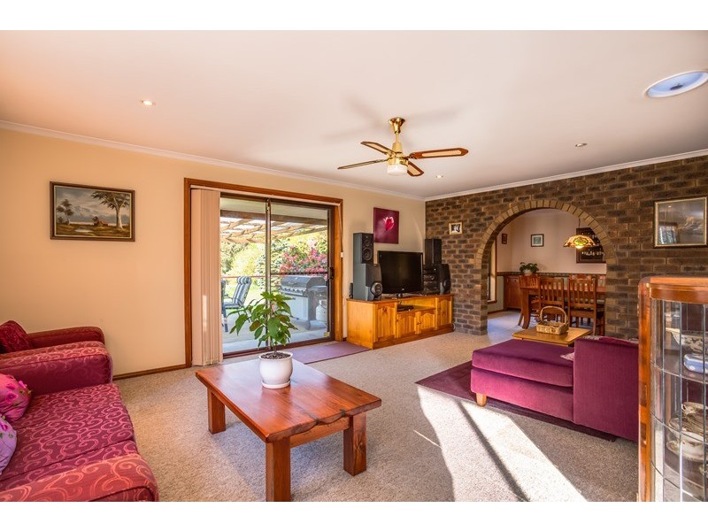 166 Main Road, Exeter TAS 7275