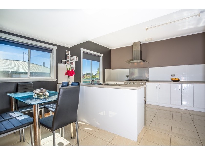 16 Crowther Street, Beaconsfield TAS 7270