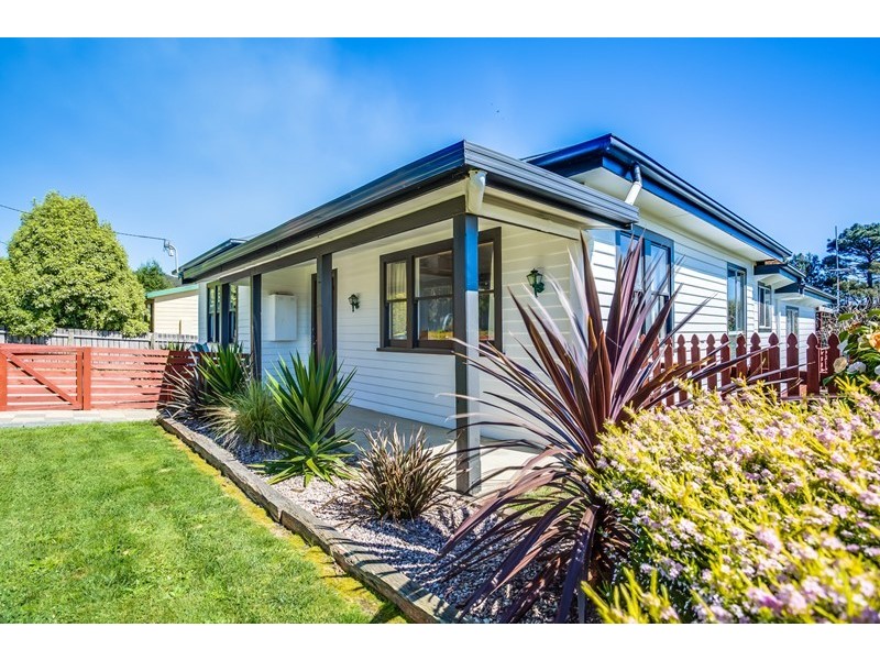 16 Crowther Street, Beaconsfield TAS 7270
