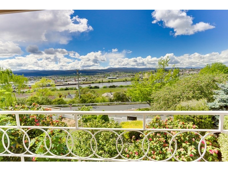 103 Bain Terrace, Trevallyn TAS 7250