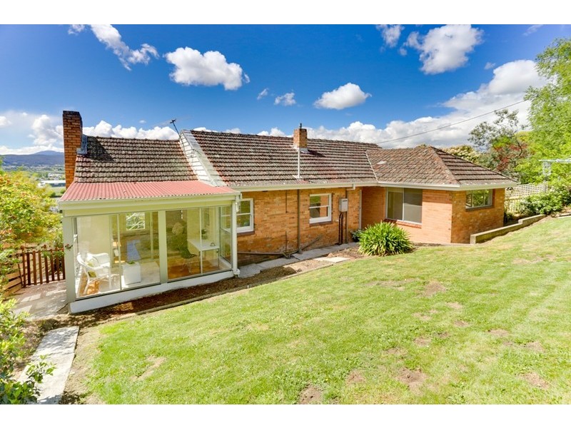 103 Bain Terrace, Trevallyn TAS 7250