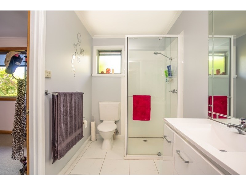 6 Swan Point Road, Swan Point TAS 7275