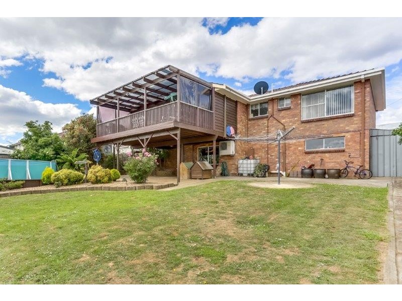 5 Julie Crescent, Newnham TAS 7248