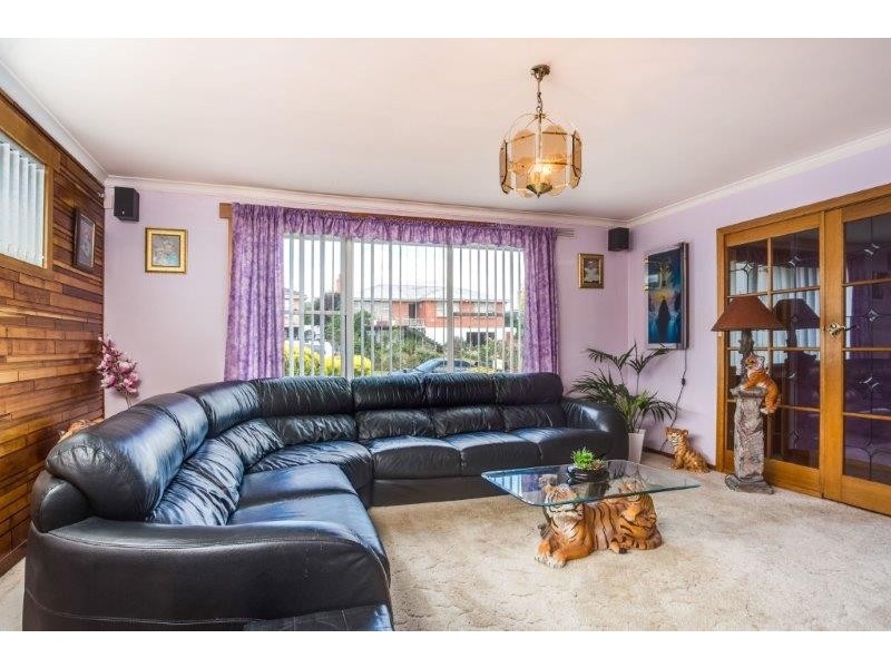 5 Julie Crescent, Newnham TAS 7248