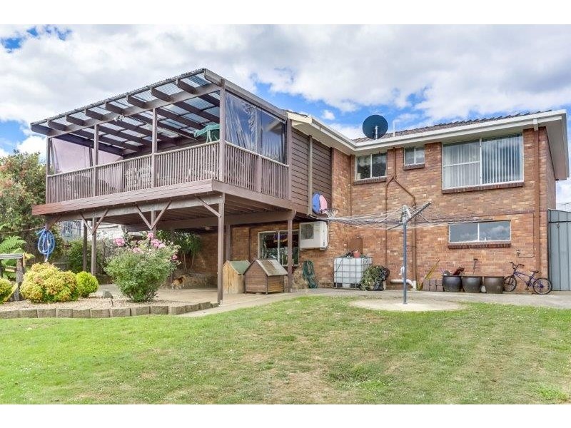 5 Julie Crescent, Newnham TAS 7248