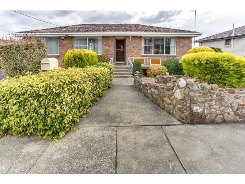 5 Julie Crescent, Newnham TAS 7248