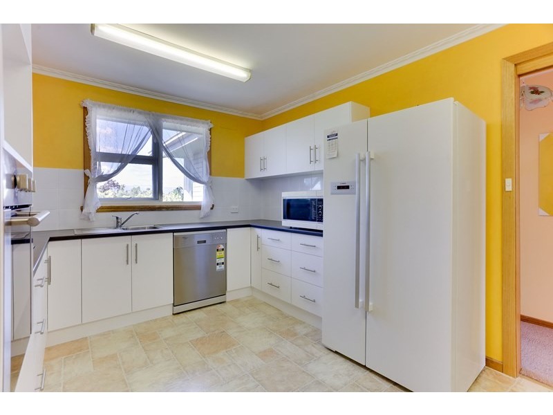 17 Redwood Cres, Youngtown TAS 7249