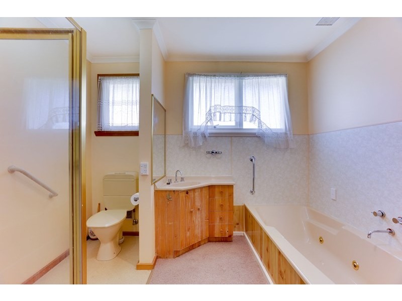 17 Redwood Cres, Youngtown TAS 7249