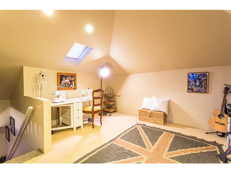 6 Delamere Crescent, Trevallyn TAS 7250