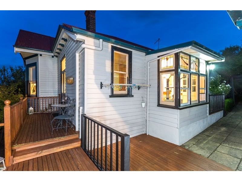 6 Delamere Crescent, Trevallyn TAS 7250