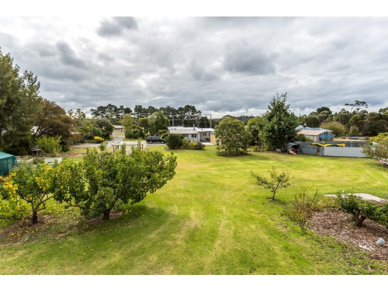 19 West Arm Road, Beauty Point TAS 7270