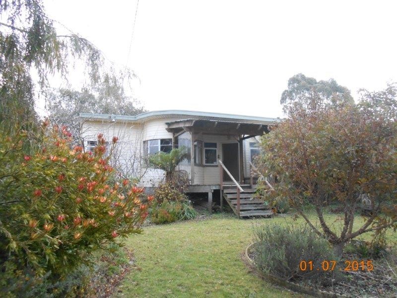 23 Beach Road, Gravelly Beach TAS 7276