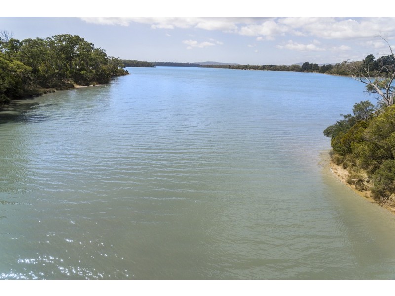 586 Greens Beach Road, York Town TAS 7270