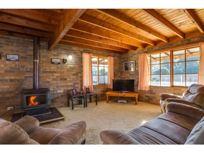 391 Gravelly Beach Road, Gravelly Beach TAS 7276