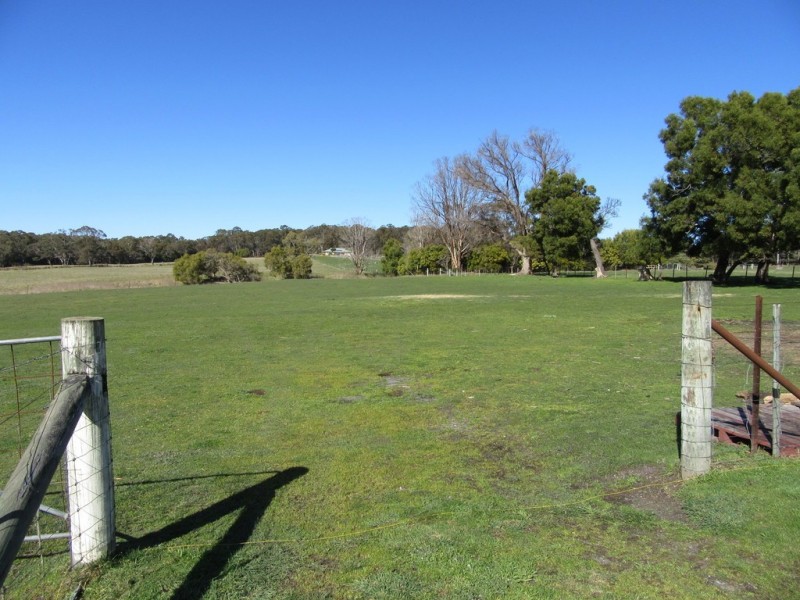 279 West Arm Road, Beauty Point TAS 7270