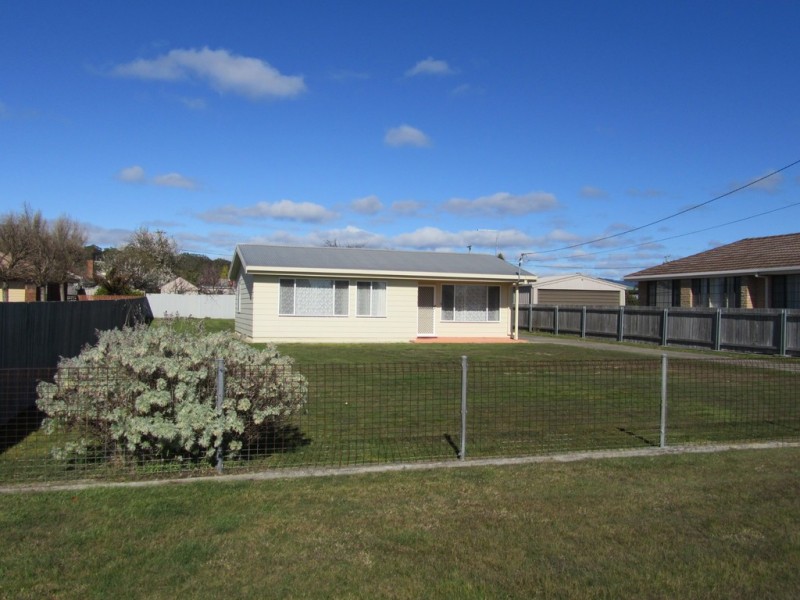 17 Beatty Street, Beauty Point TAS 7270
