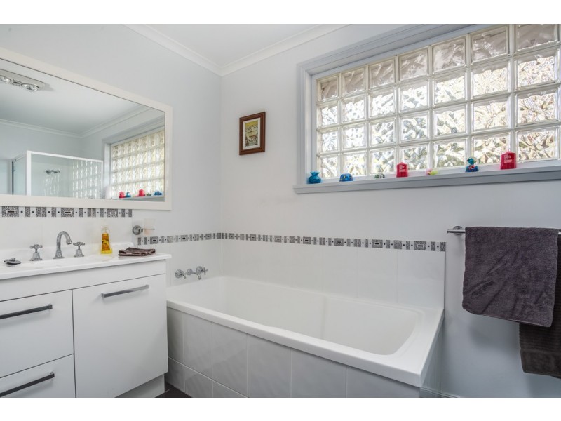 13 Swan Point Road, Swan Point TAS 7275