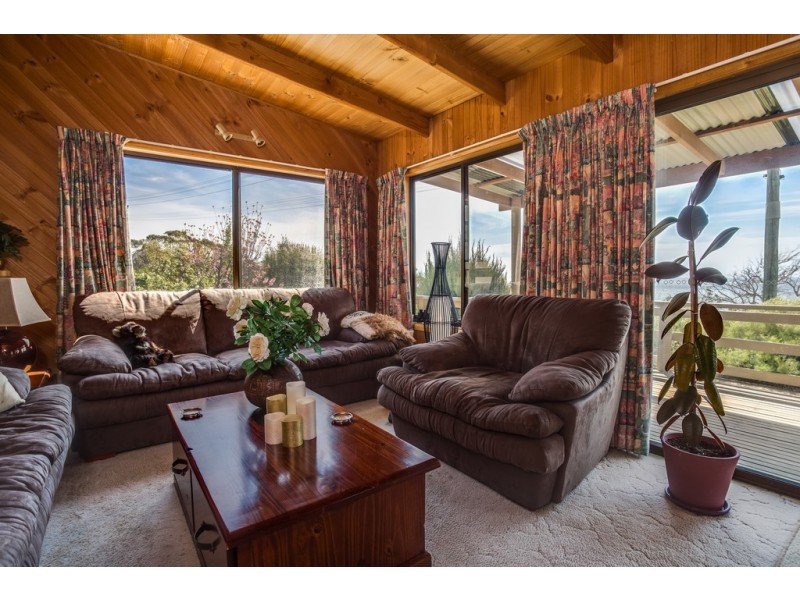 180 Tasman Highway, Bicheno TAS 7215