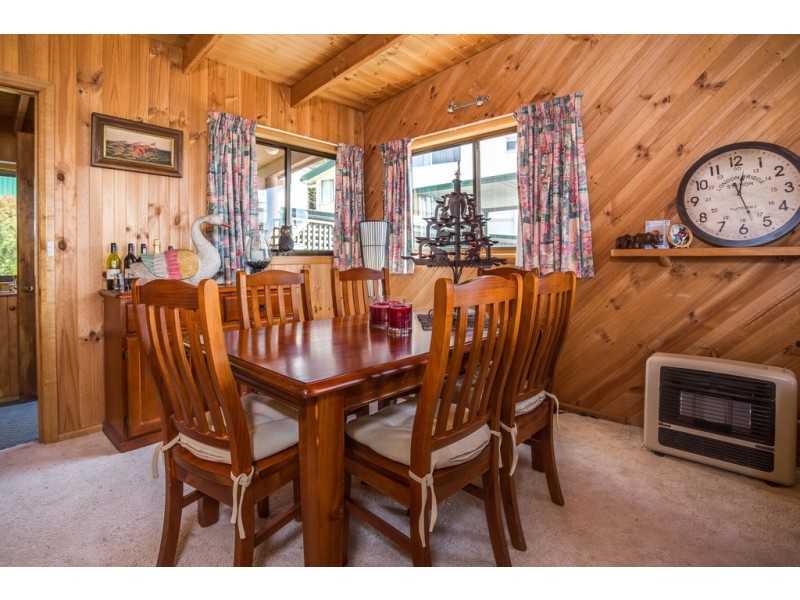 180 Tasman Highway, Bicheno TAS 7215