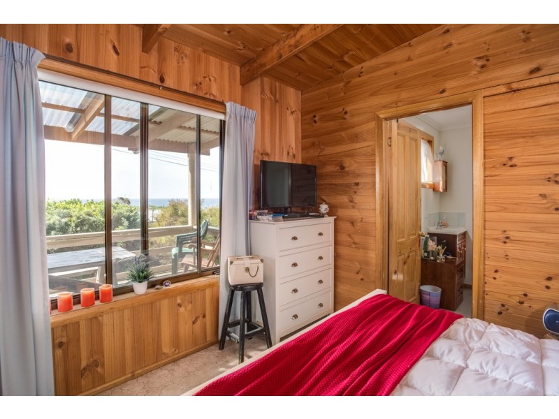 180 Tasman Highway, Bicheno TAS 7215