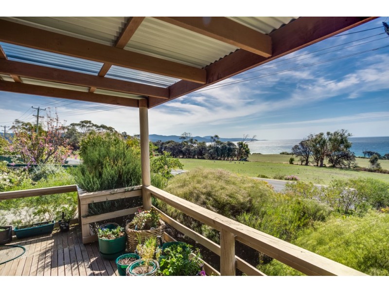 180 Tasman Highway, Bicheno TAS 7215