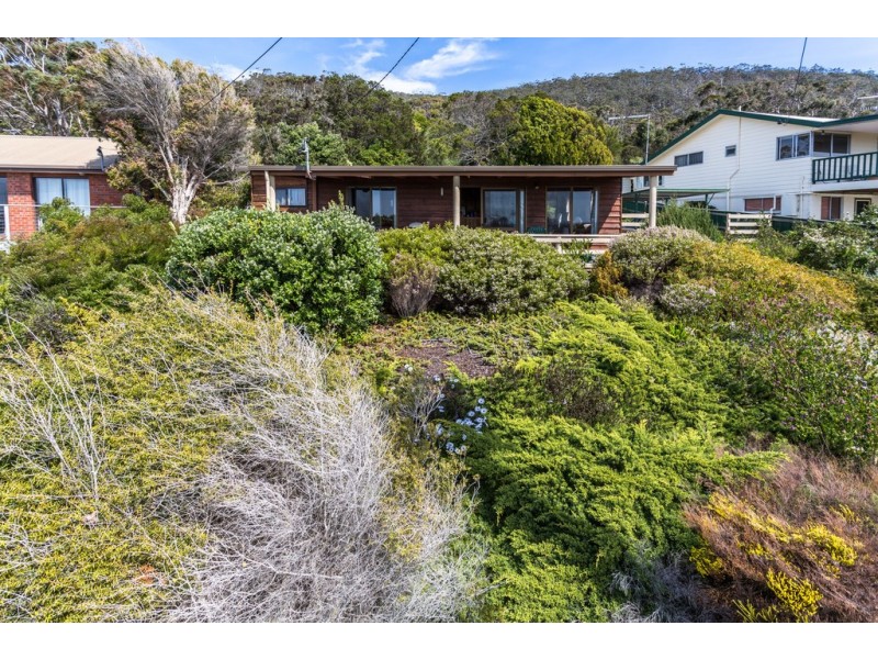 180 Tasman Highway, Bicheno TAS 7215