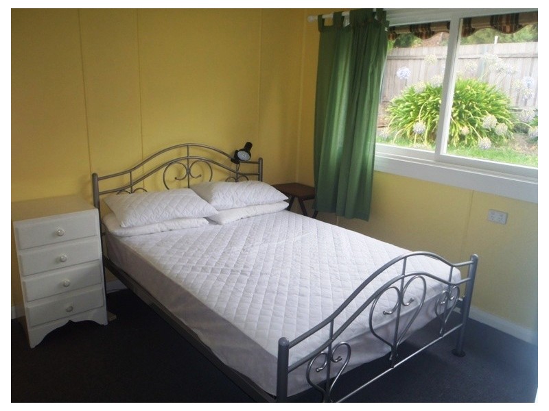 2/128 Flinders Street, Beauty Point TAS 7270