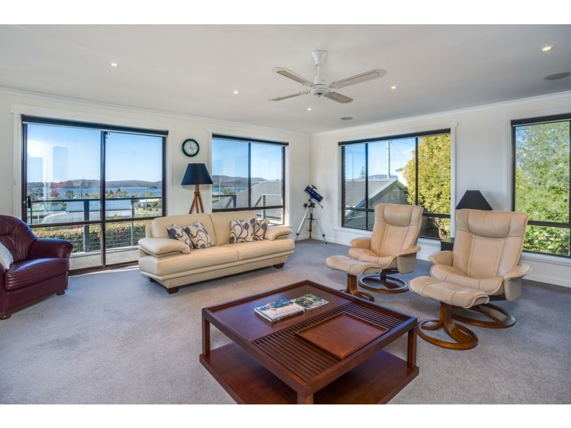 2 Ernest Street, Beauty Point TAS 7270