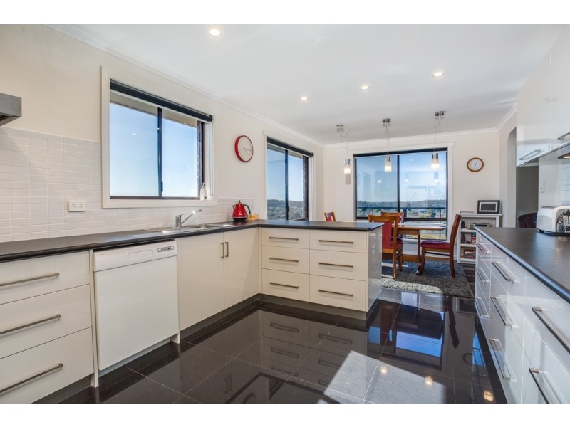 2 Ernest Street, Beauty Point TAS 7270