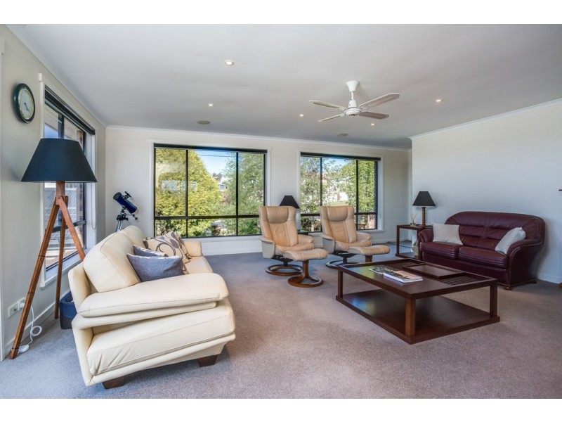 2 Ernest Street, Beauty Point TAS 7270