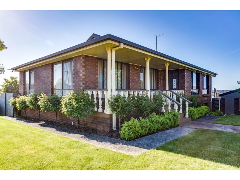 2 Ernest Street, Beauty Point TAS 7270