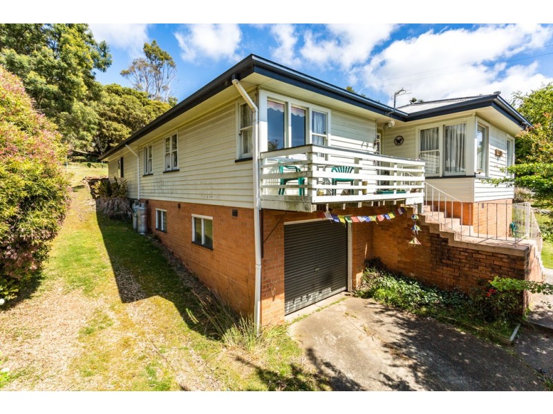 6 Lanena Crescent, Lanena TAS 7275