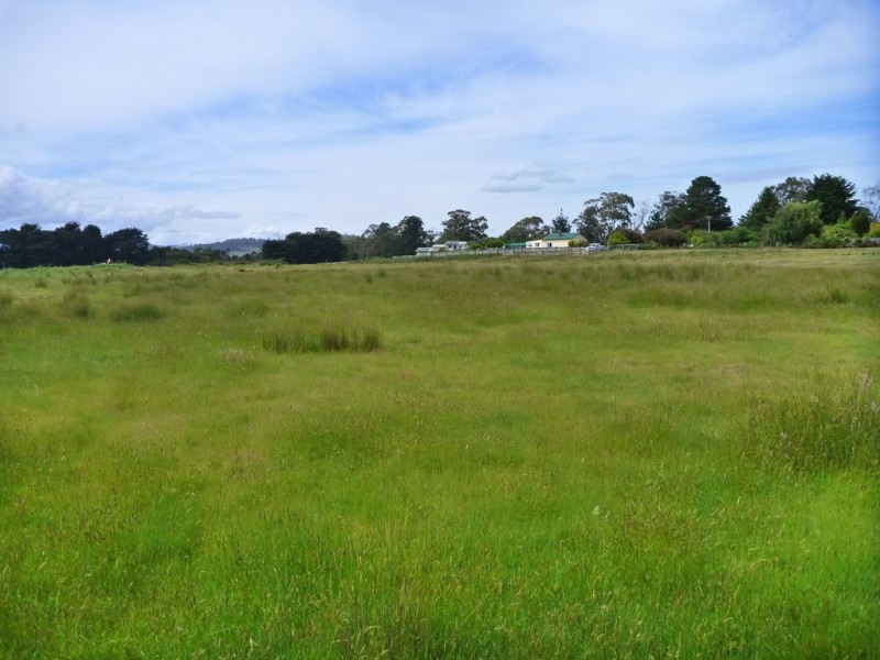 51 Calverts Lane, Gravelly Beach TAS 7276