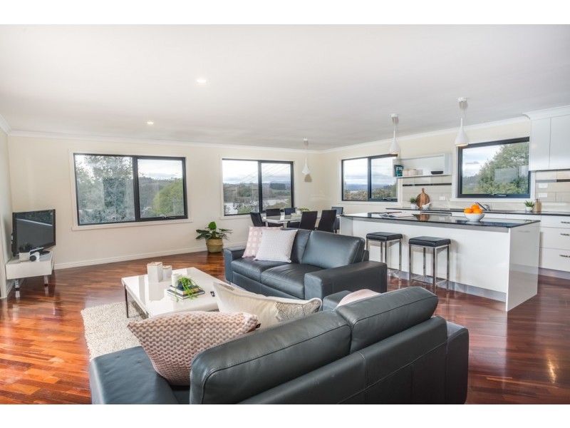 17 Killara Ave, Lanena TAS 7275