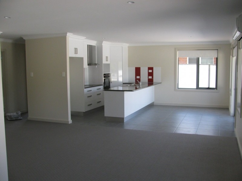 2/70 Gravelly Beach Road, Blackwall TAS 7275