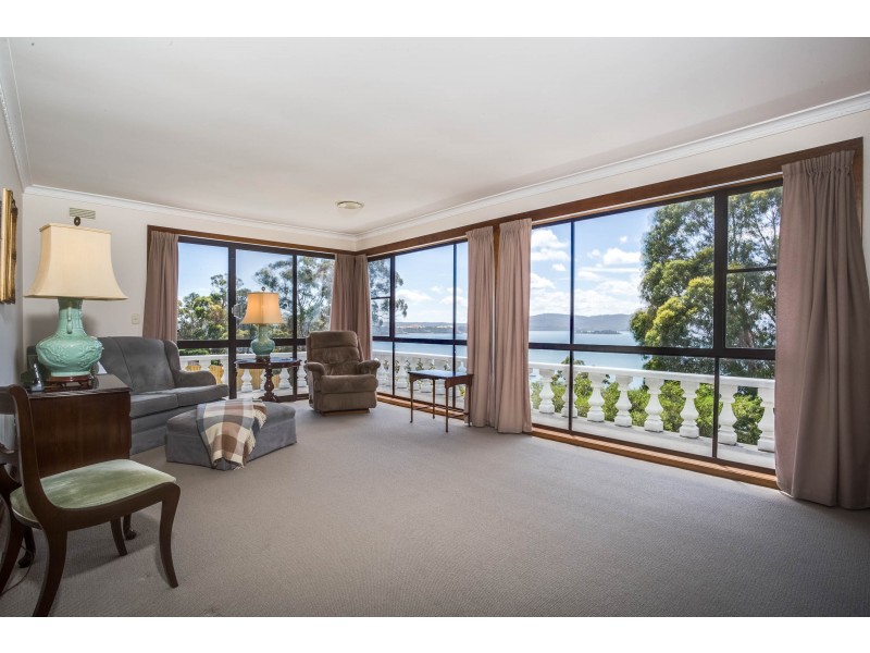 122 – 124 Oxford Street, Beauty Point TAS 7270