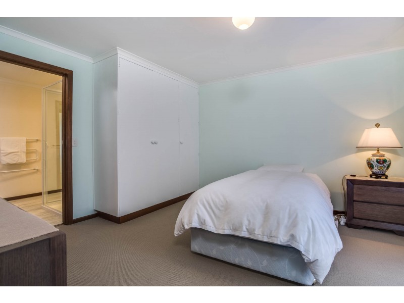 122 – 124 Oxford Street, Beauty Point TAS 7270