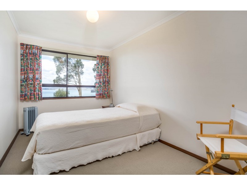 122 – 124 Oxford Street, Beauty Point TAS 7270