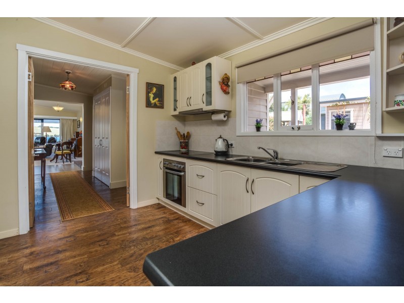 54 West Bay Road, Rowella TAS 7270