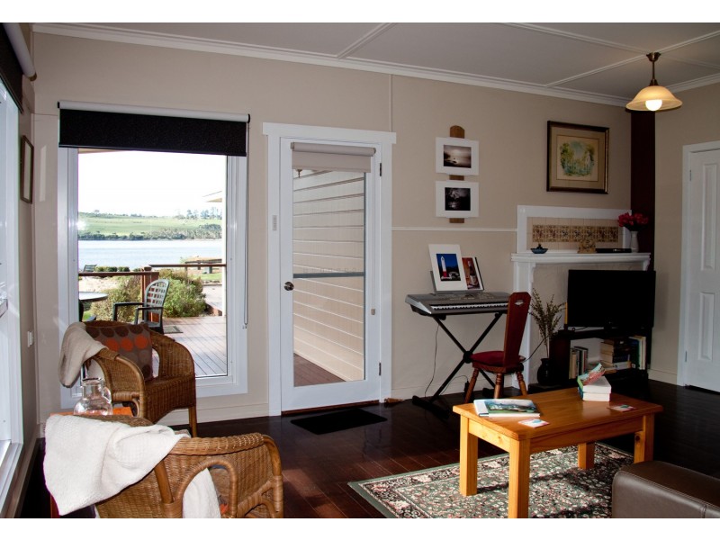 54 West Bay Road, Rowella TAS 7270