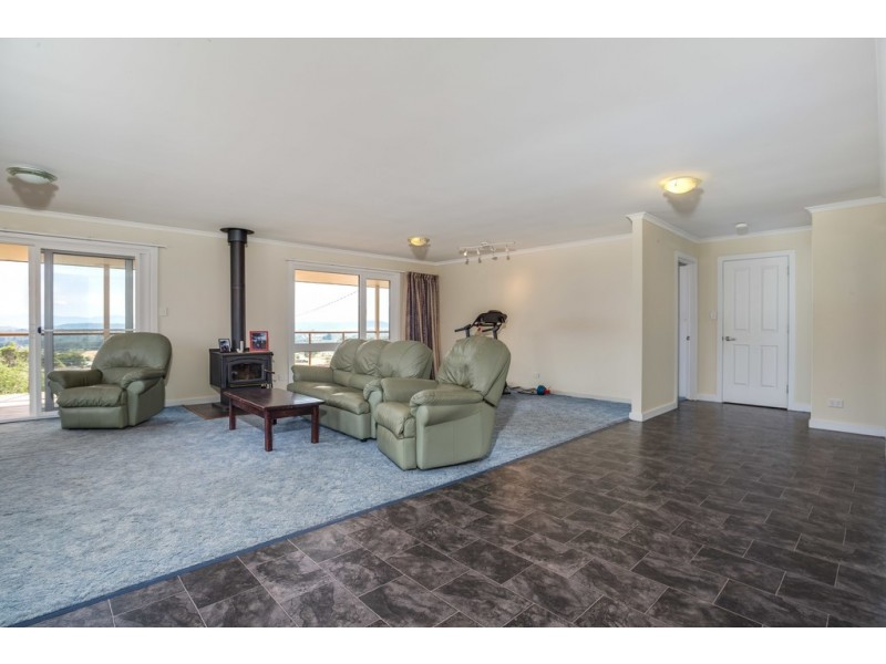 11 Bolton Street, Beaconsfield TAS 7270