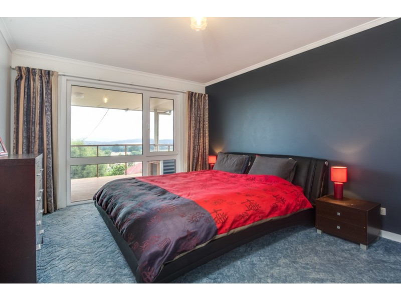 11 Bolton Street, Beaconsfield TAS 7270
