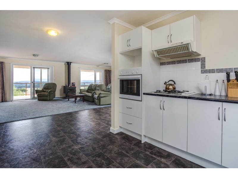11 Bolton Street, Beaconsfield TAS 7270