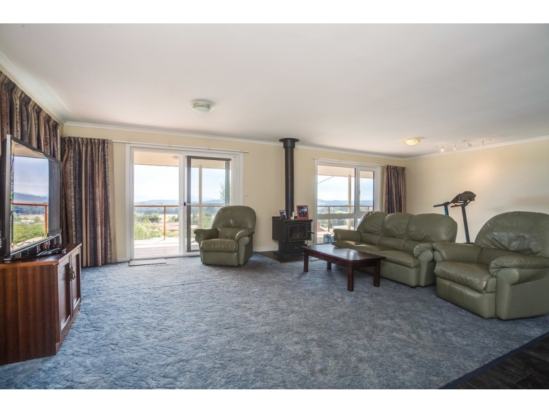 11 Bolton Street, Beaconsfield TAS 7270
