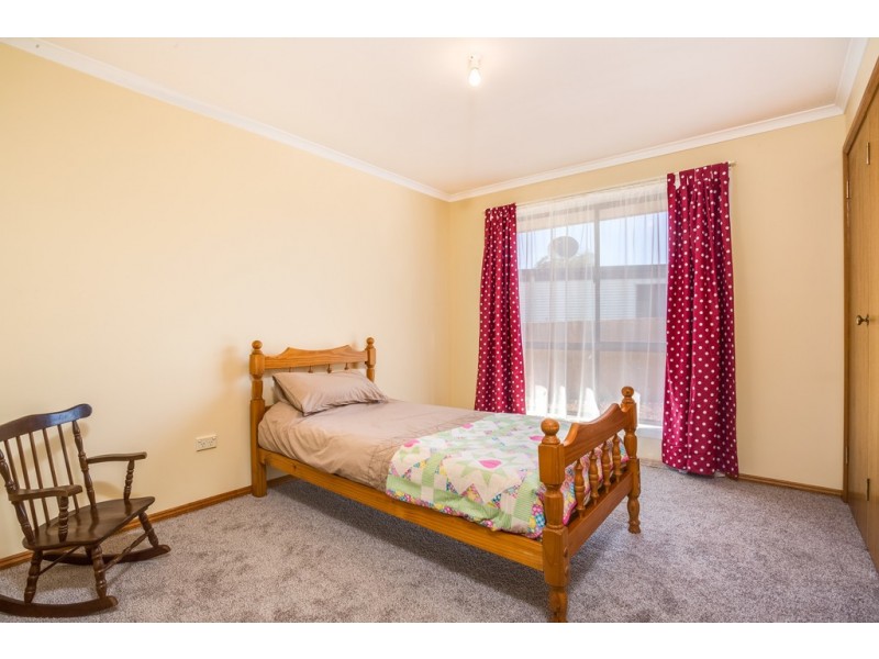 11 Esplanade, Beauty Point TAS 7270