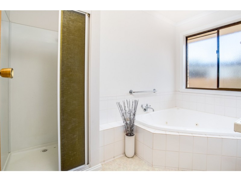 11 Esplanade, Beauty Point TAS 7270