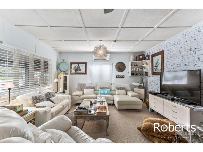 205 Paper Beach Rd, Swan Point TAS 7275