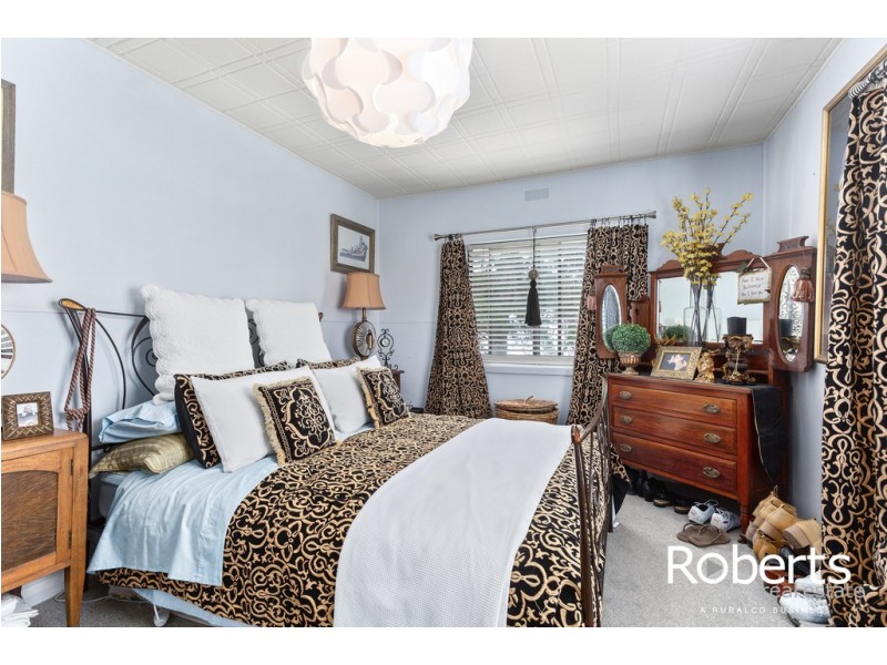 205 Paper Beach Rd, Swan Point TAS 7275