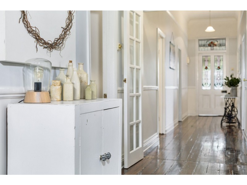 61 Weld Street, Beaconsfield TAS 7270
